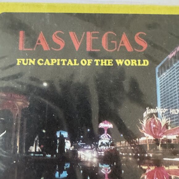 Las Vegas VTG Poker Size Playing Cards SEALED Deck Collectible Gambling Games - Picture 7 of 10